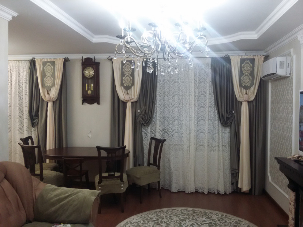 Обложка проекта: Объединенная кухня с гостиной