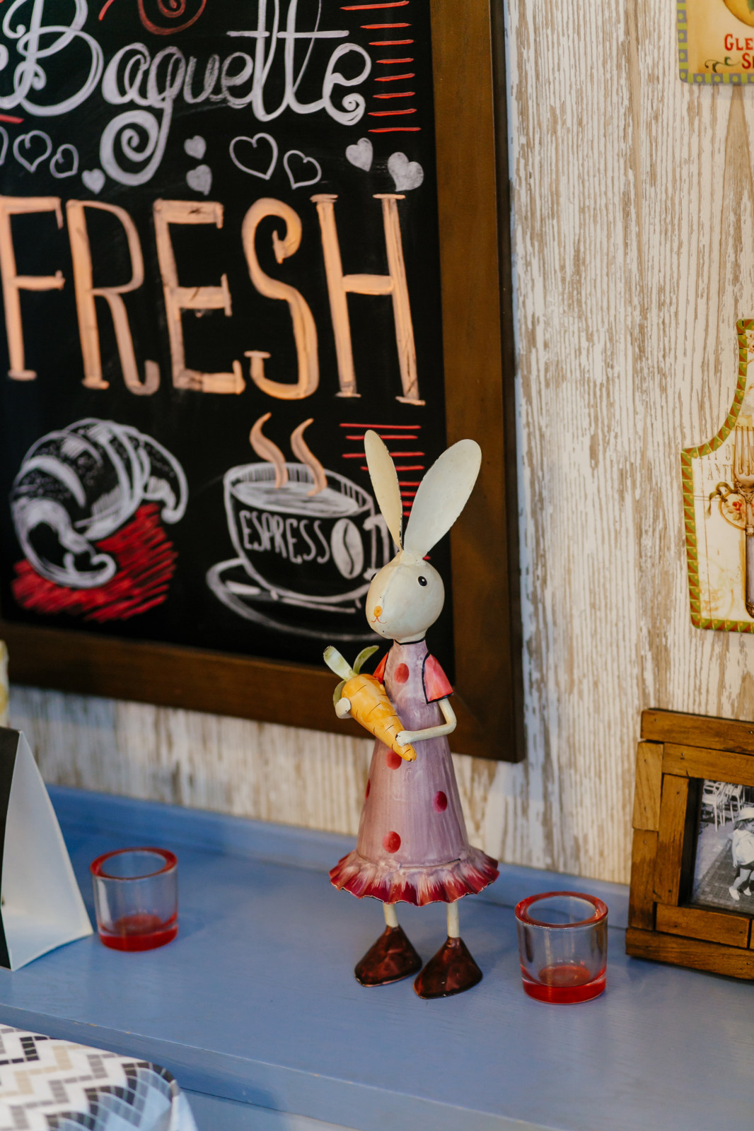 Кафе Kontrast Gusto