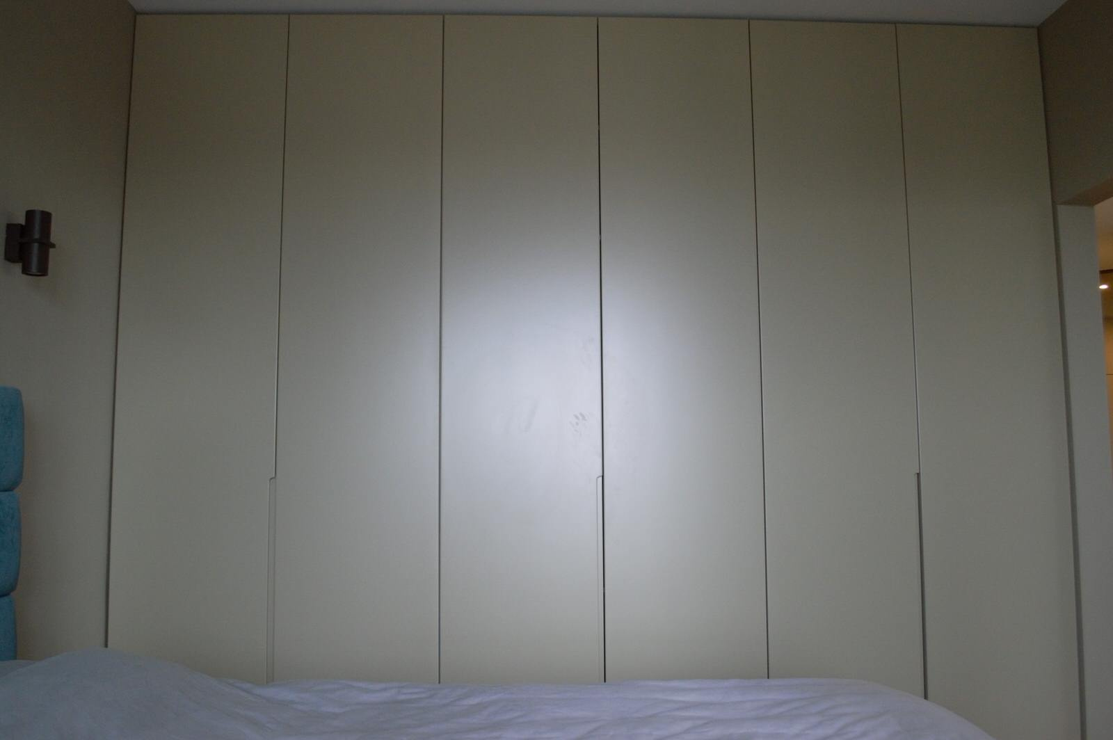 Гардеробный шкаф.