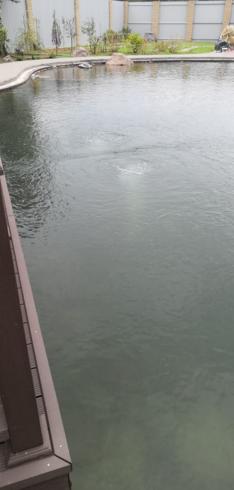 Плавательный водоём в п. Владимировка (Лен. обл.)