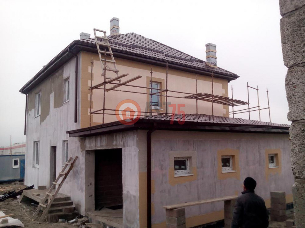 10 x 12 c гаражом площадью 238 м2