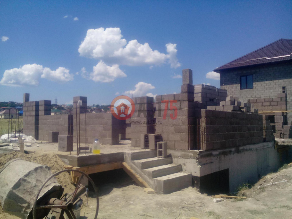 10 x 12 c гаражом площадью 238 м2