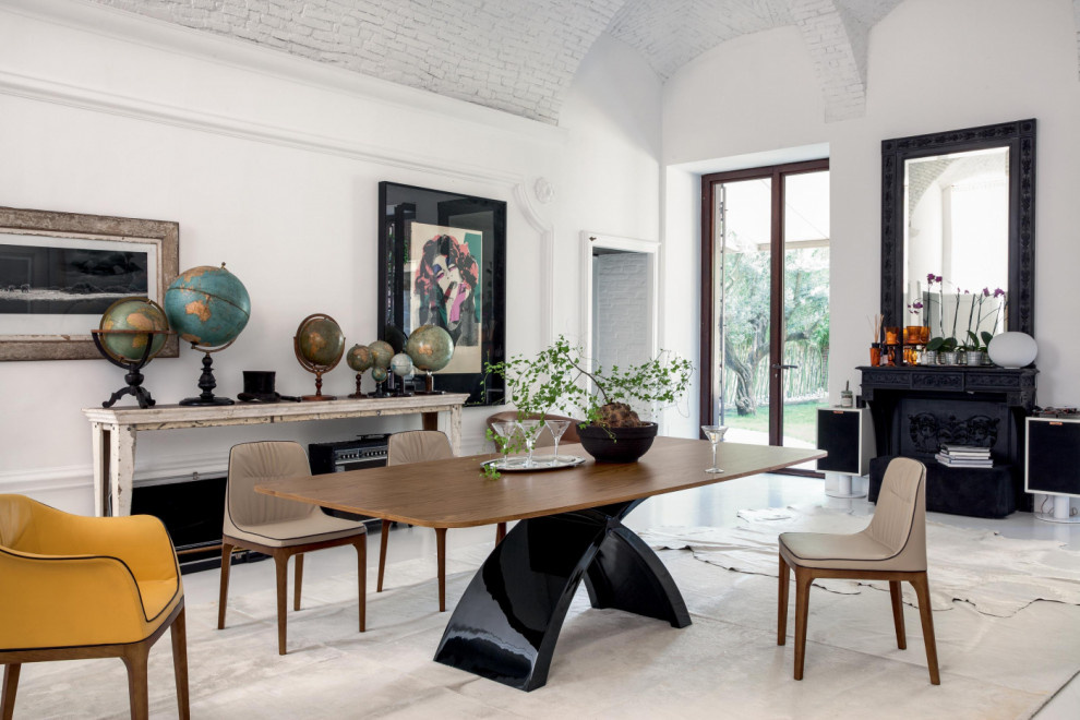 Брутальное основание  из агломерата.