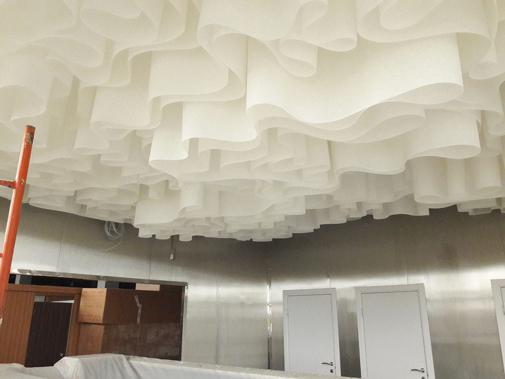 Декоративный потолок Wave ceiling® в фойе Аквапарка в Вологде