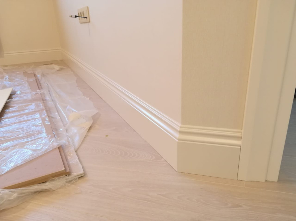 Дизайнерский плинтус в интерьере г.Реутов.