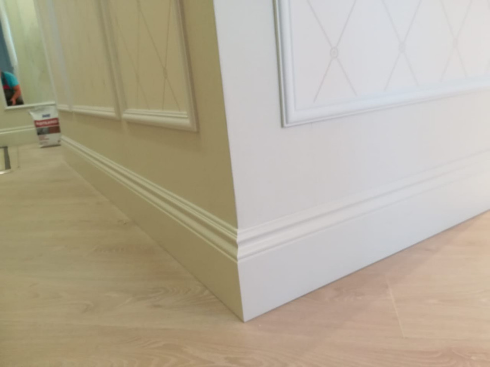 Дизайнерский плинтус в интерьере г.Реутов.