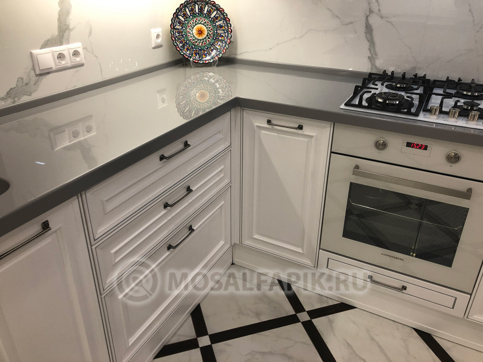 Обложка проекта: Белая кухня неоклассика