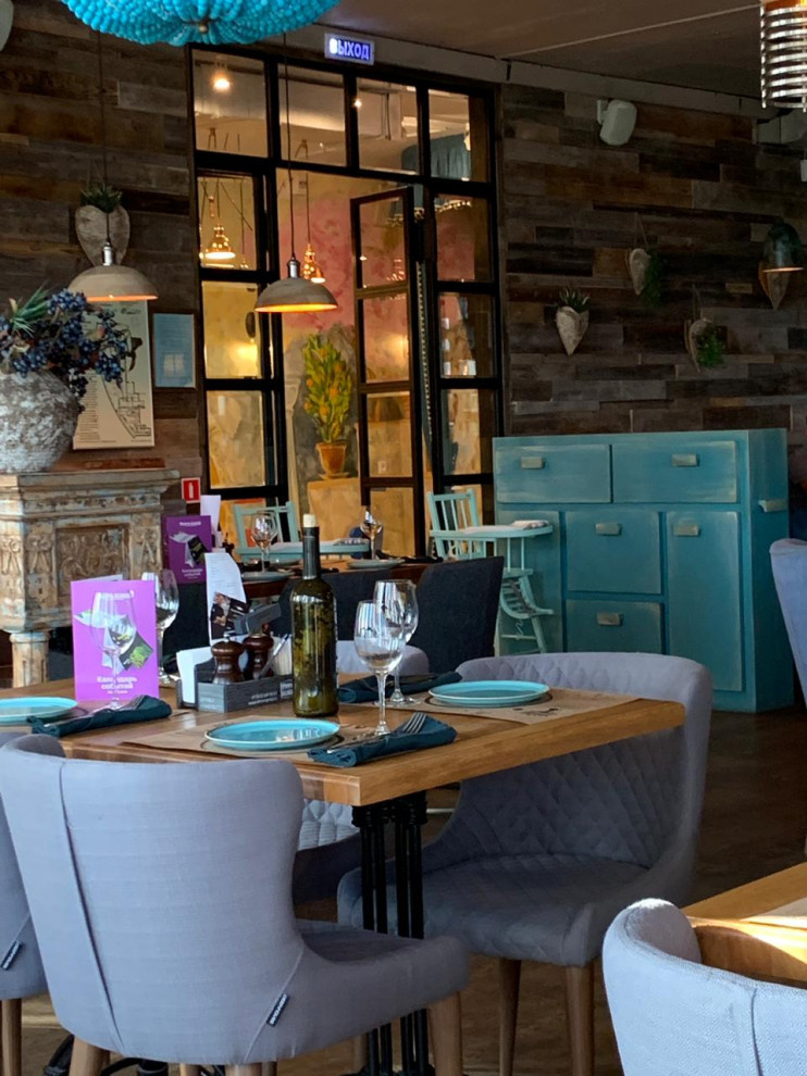 Loft перегородки в ресторане Pioppo Albero