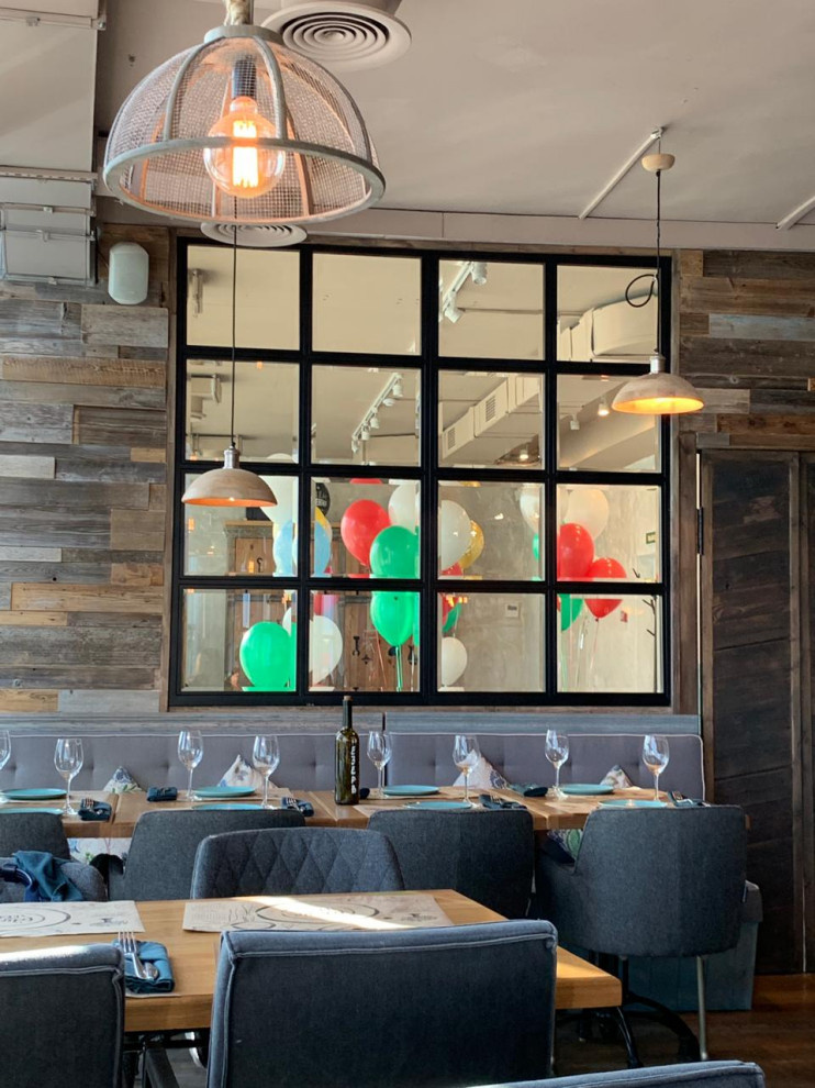 Loft перегородки в ресторане Pioppo Albero