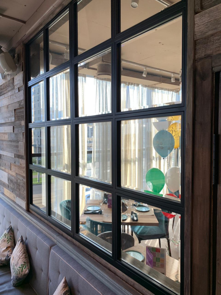 Обложка проекта: Loft перегородки в ресторане Pioppo Albero