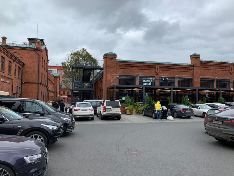 Loft перегородки в ресторан Хелоу Пипл