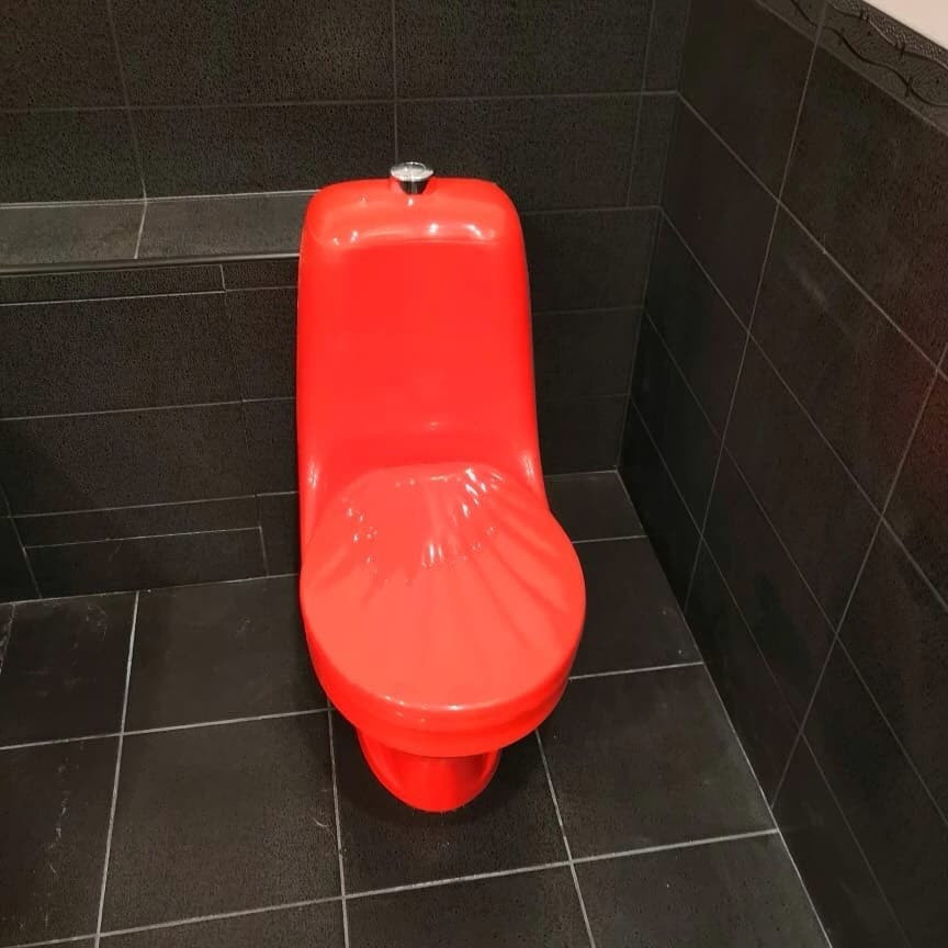 Обложка проекта: Сантехника красная