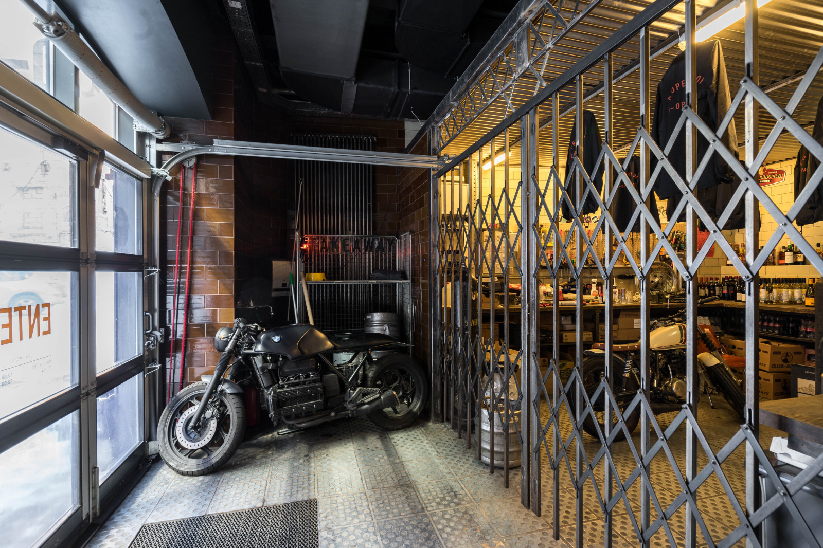 Ресторан Coop Garage
