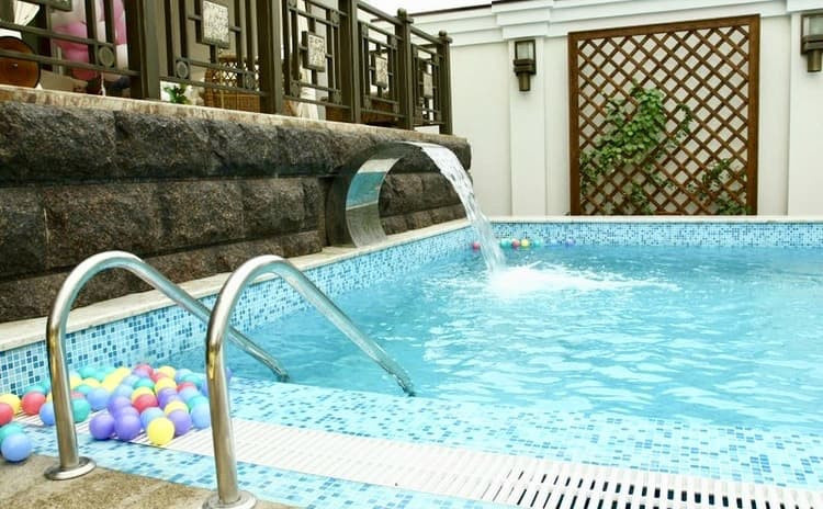 Переливные бассейны