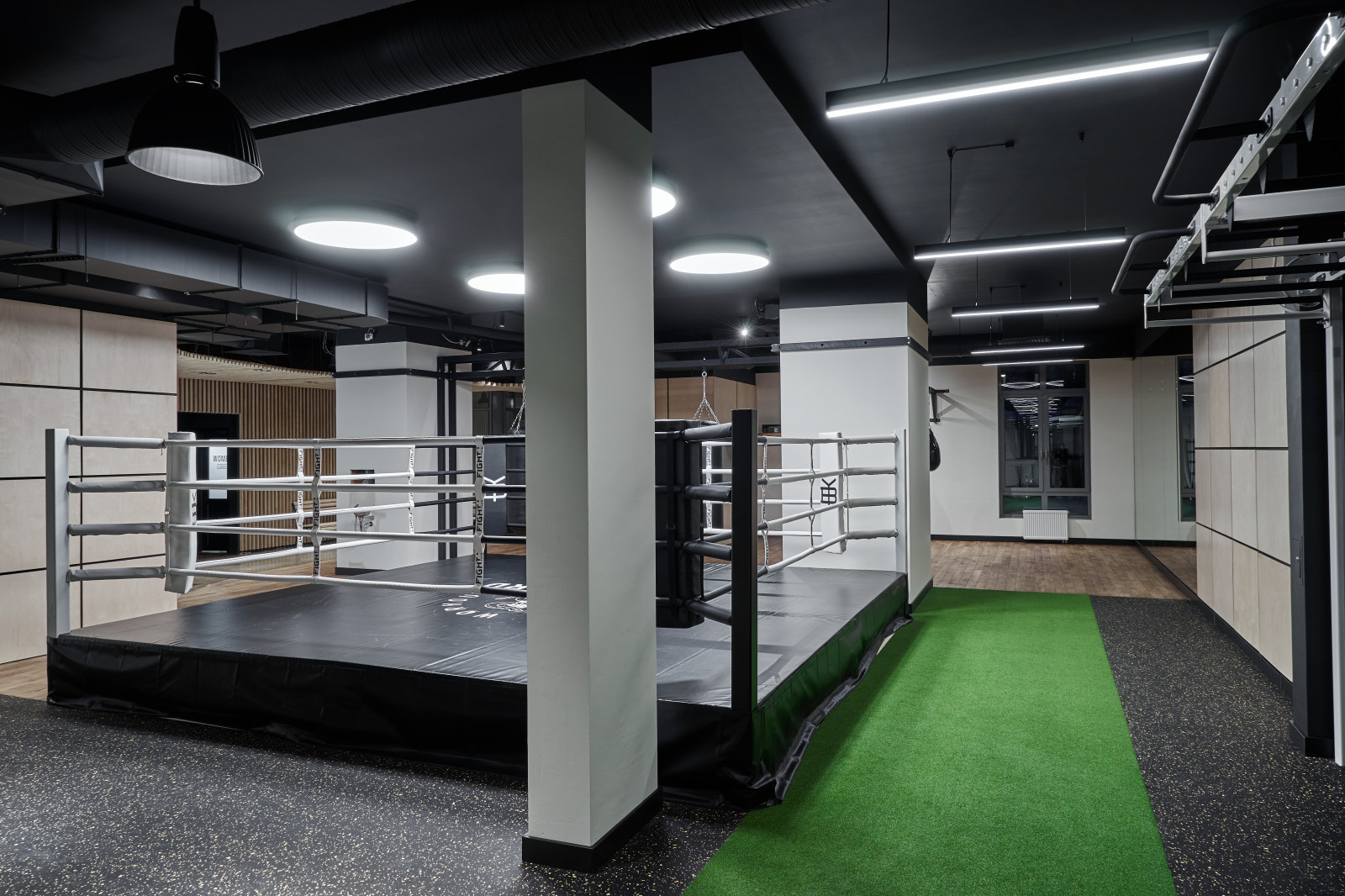 спортклуб BACKYARD на Малая Зеленина