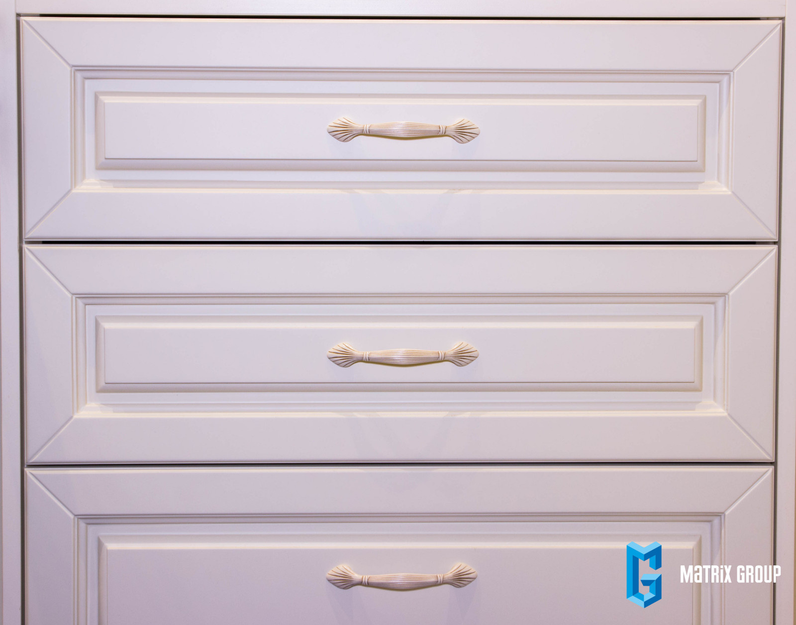 Шкафы и гаШкафы и гардеробная в дом на Проспекте Мира