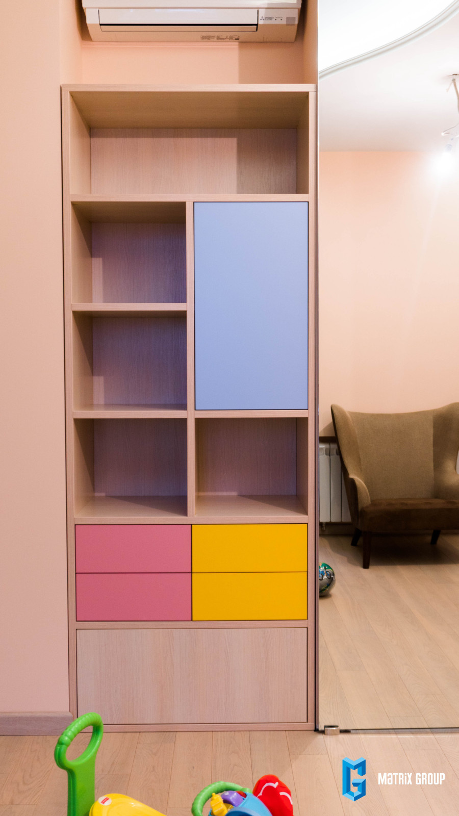 Корпусная мебель для всех жилых зон в ЖК Мономах