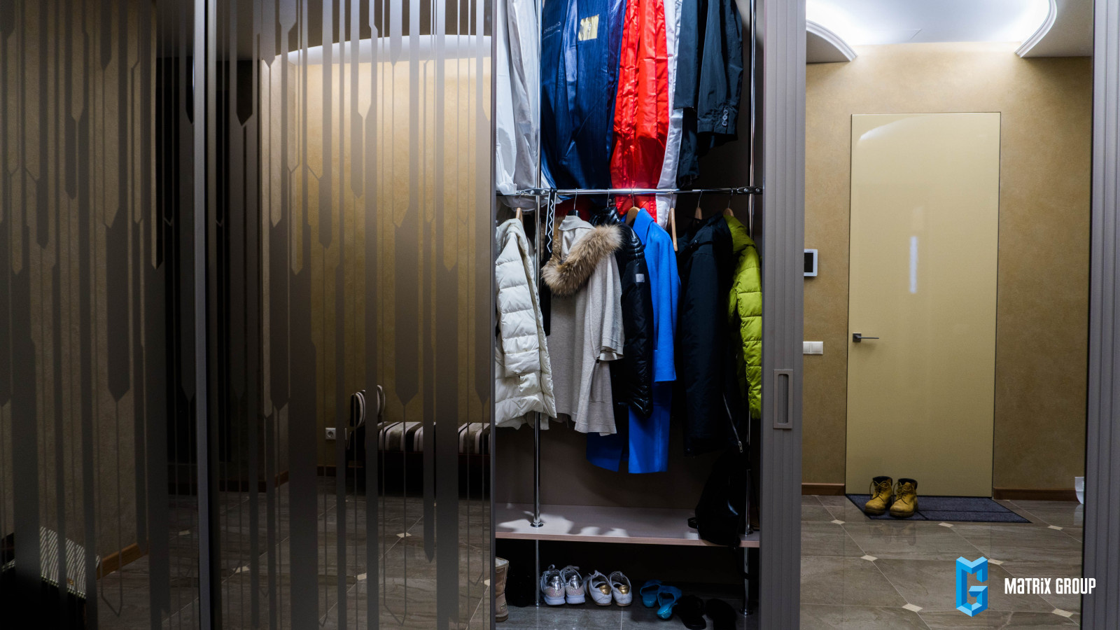 Корпусная мебель для всех жилых зон в ЖК Мономах