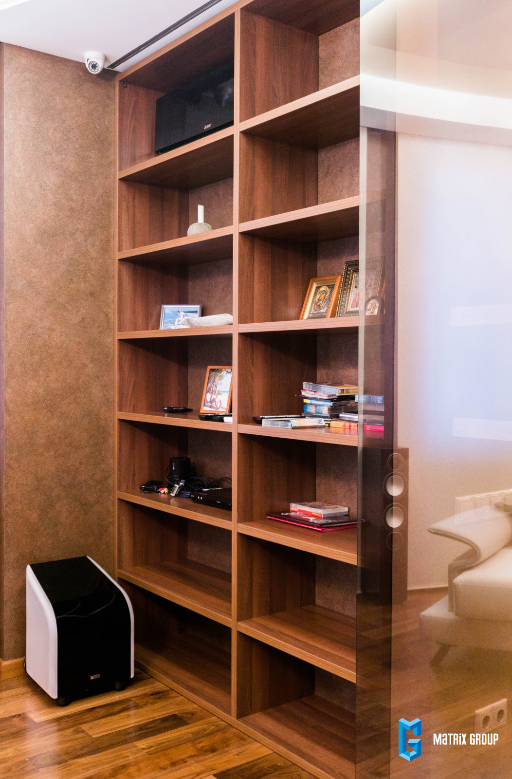 Корпусная мебель для всех жилых зон в ЖК Мономах