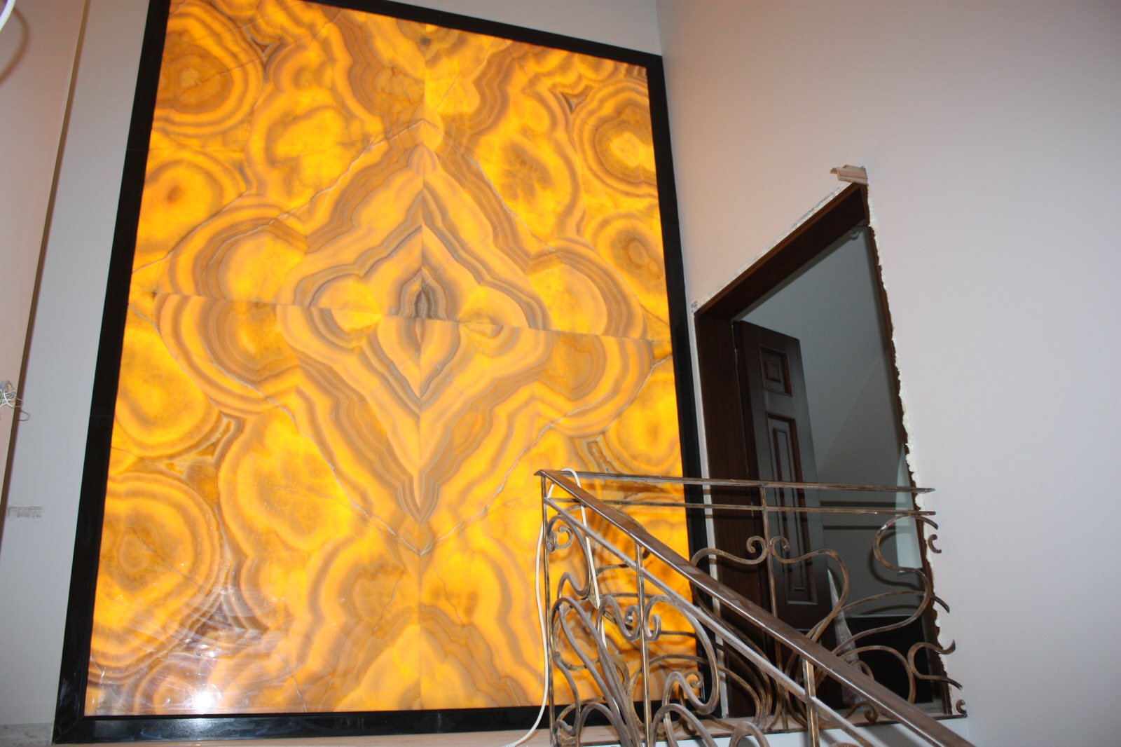 Обложка проекта: Оникс