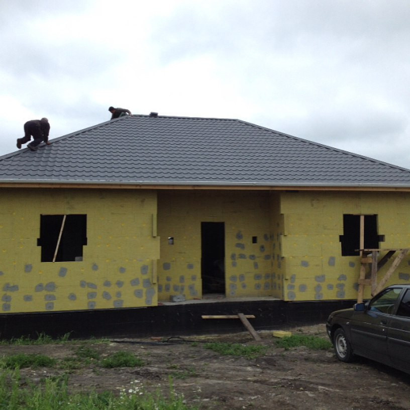 Одноэтажный жилой дом на три спальни