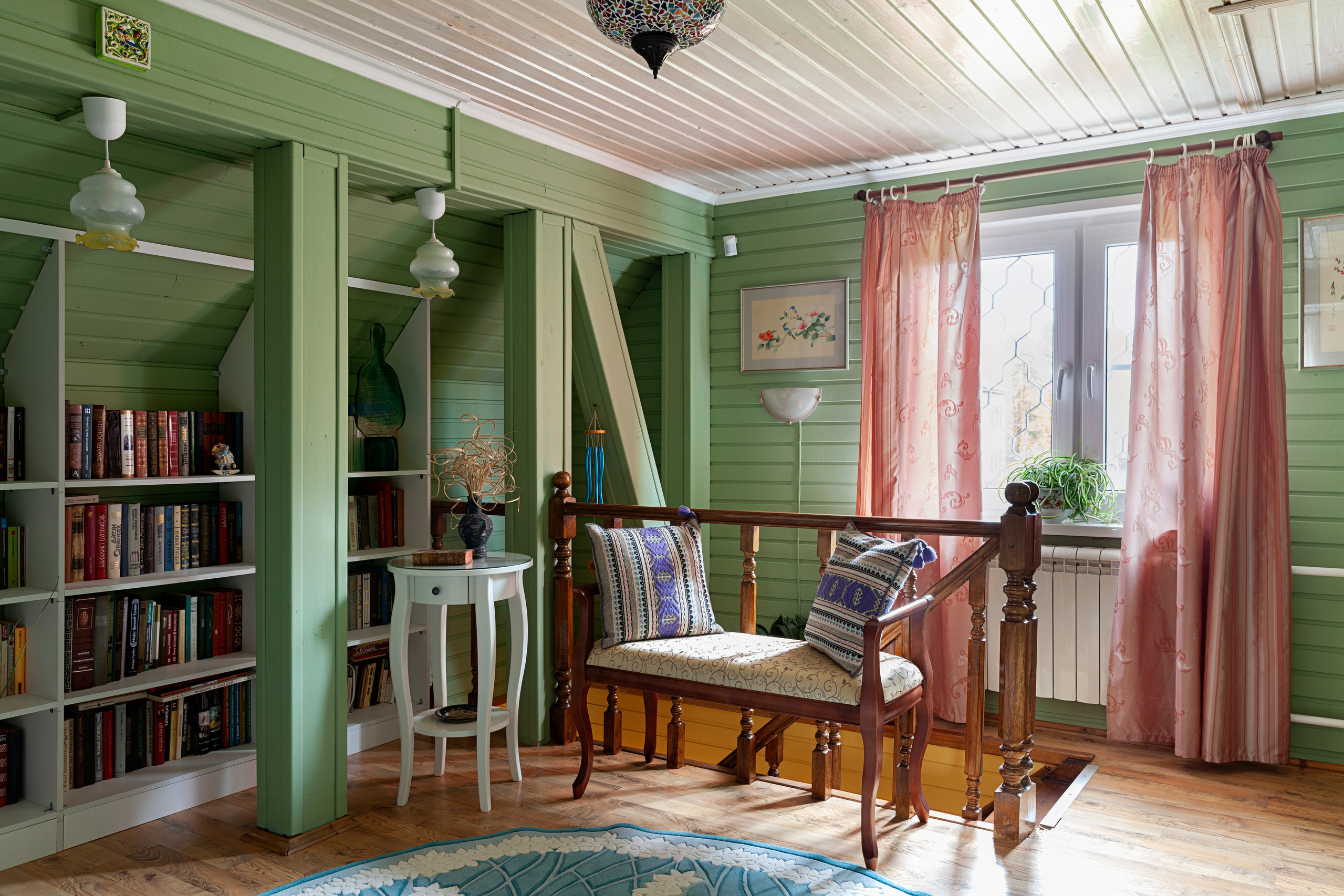 В гостях: У юного ценителя антиквариата — теперь и на даче