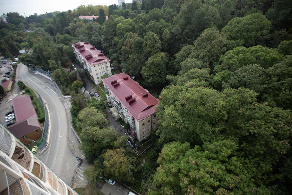 Вид из дома  ул.Фабрициуса Сочи