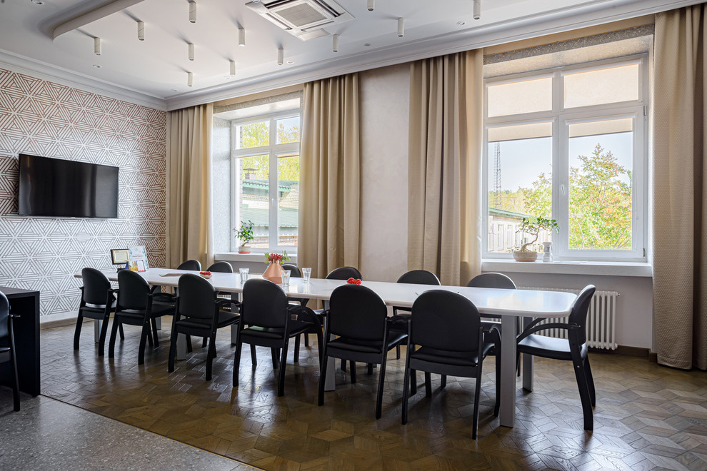 Кабинет директора и приемная в Институте Катализа СоРАН в Академгородке