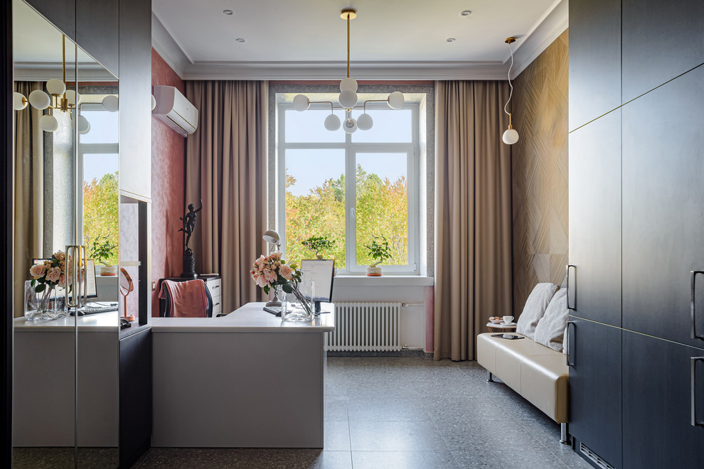 Кабинет директора и приемная в Институте Катализа СоРАН в Академгородке