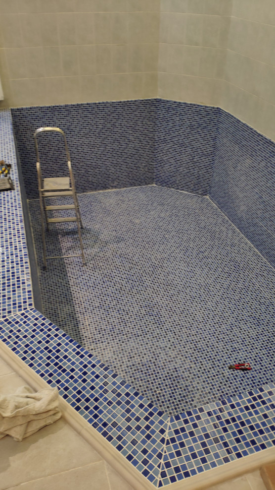 Бассейн "до" и "после"