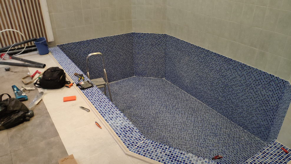 Бассейн "до" и "после"