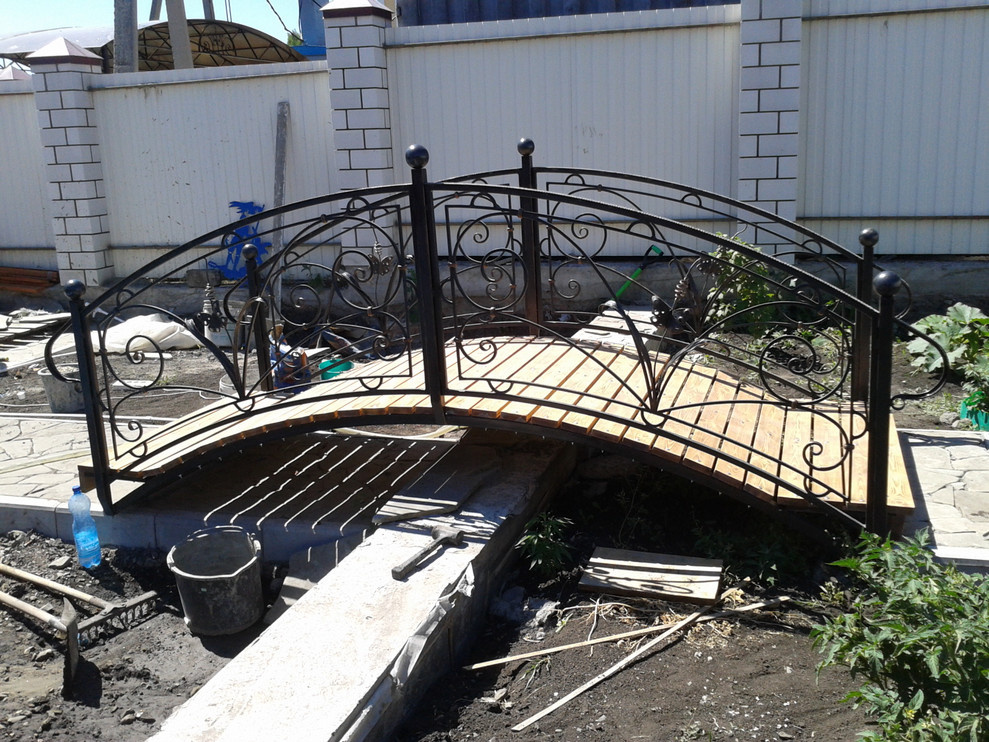 Выполнение различных кованых работ для загородного дома