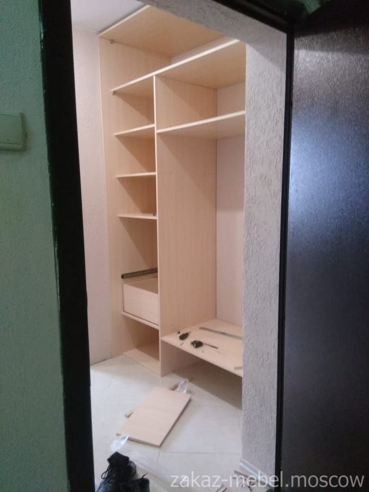 Шкафы, гардеробные, прихожие и т.д.
