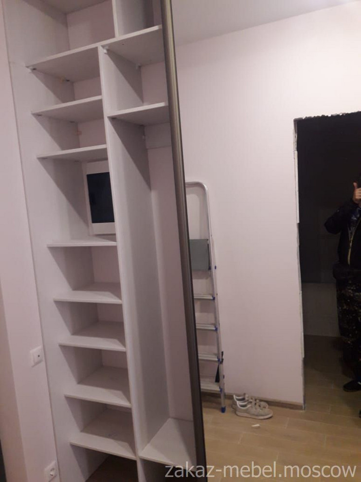 Шкафы, гардеробные, прихожие и т.д.