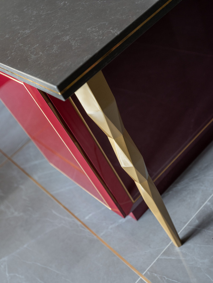 Бордовый глянец