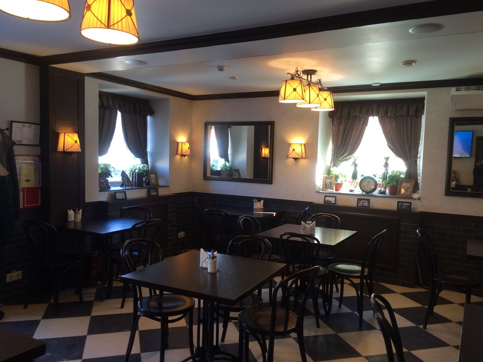 Кафе в маленьком городе