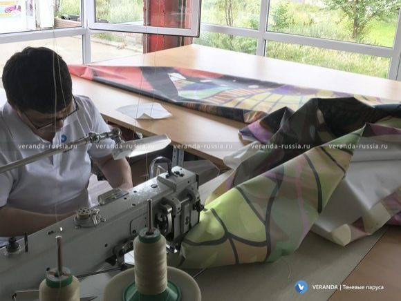 Дизайн потолка: необычная декоративная конструкция из натяжных парусов