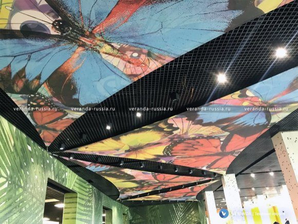 Дизайн потолка: необычная декоративная конструкция из натяжных парусов