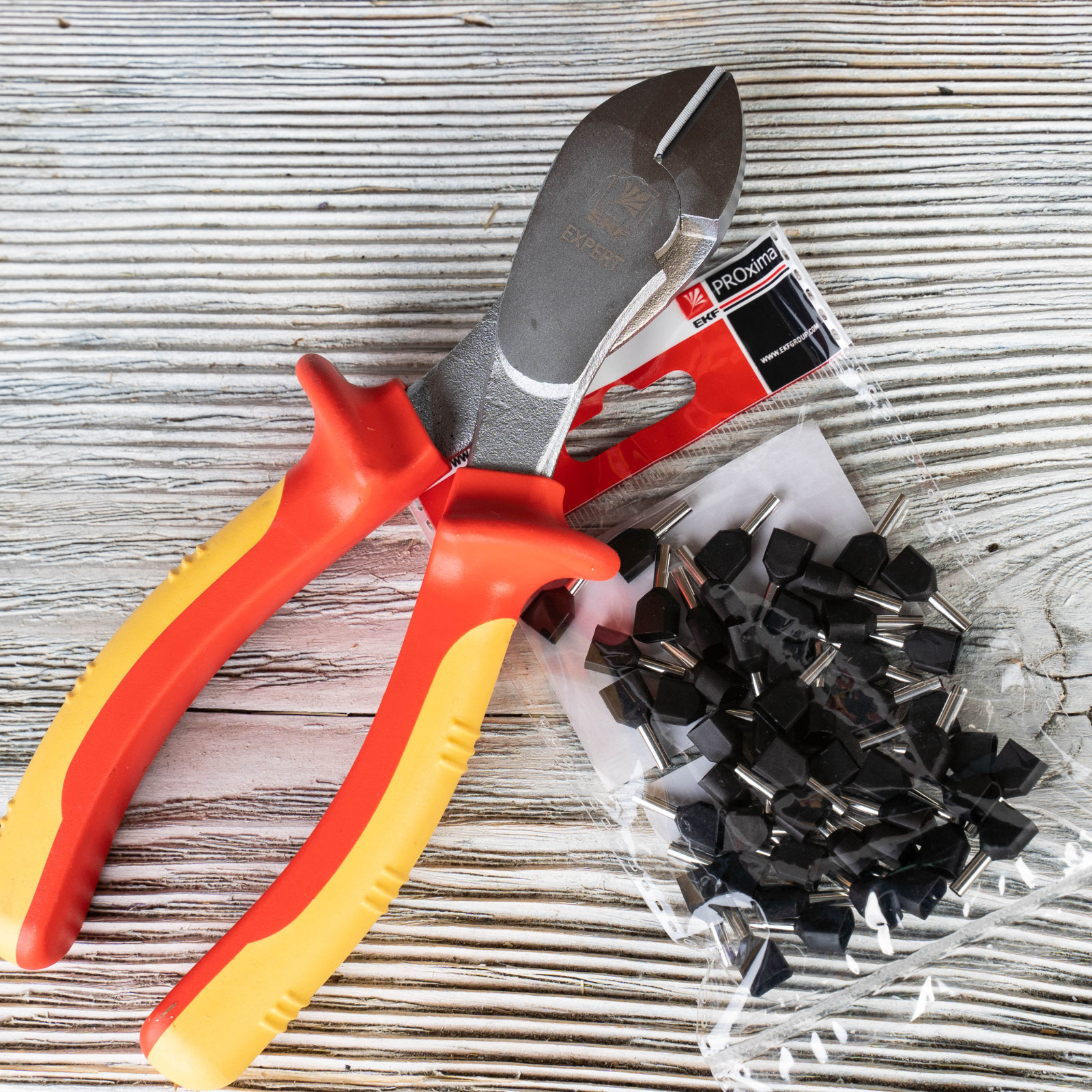 Электромонтажные изделия и инструменты EKF