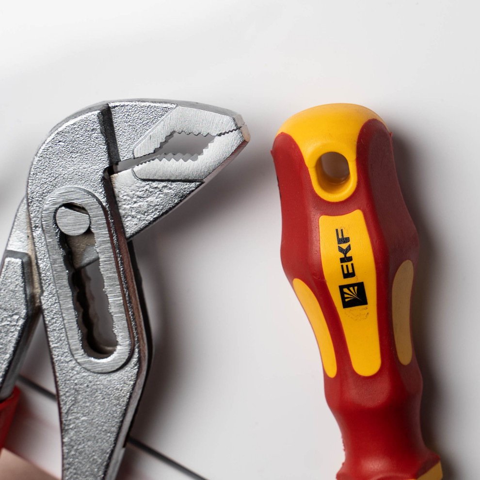 Электромонтажные изделия и инструменты EKF