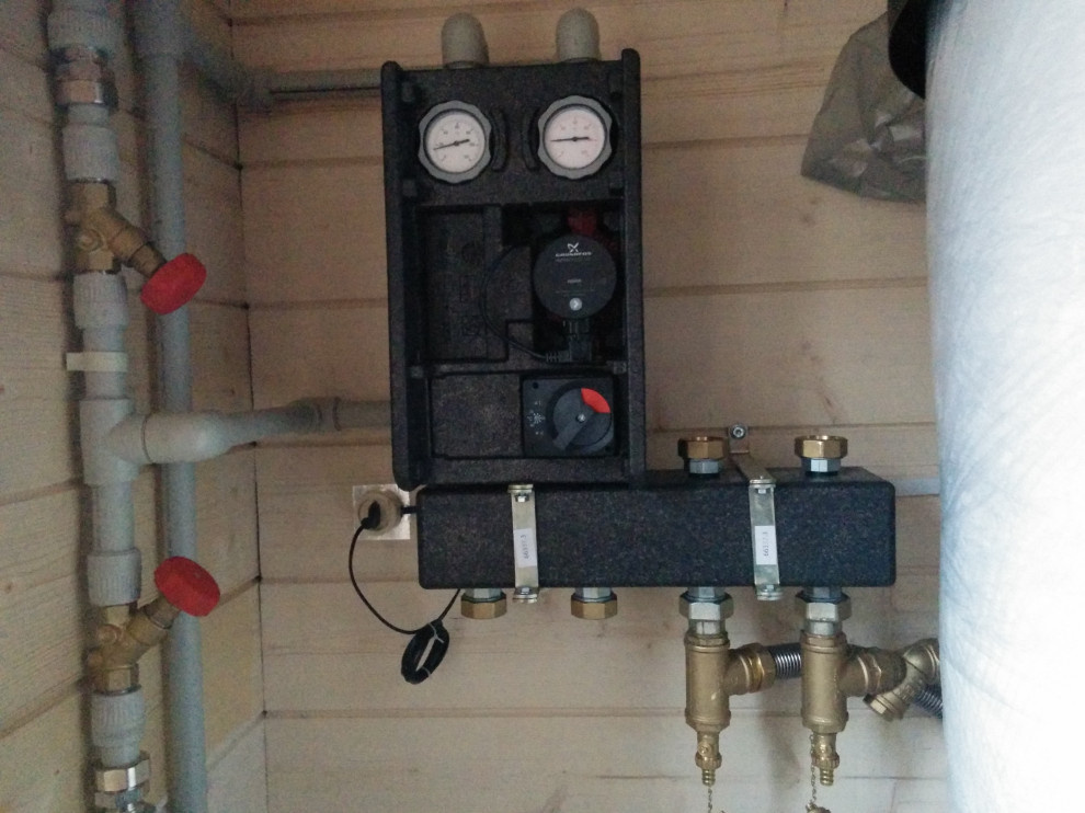 Каминная топка Hoxter c водным контуром в частном доме