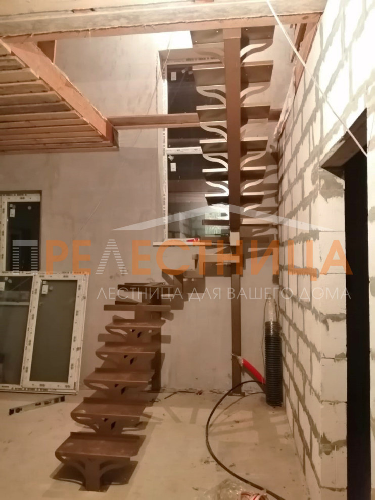 Лестница на монокосоуре серии Ассоль