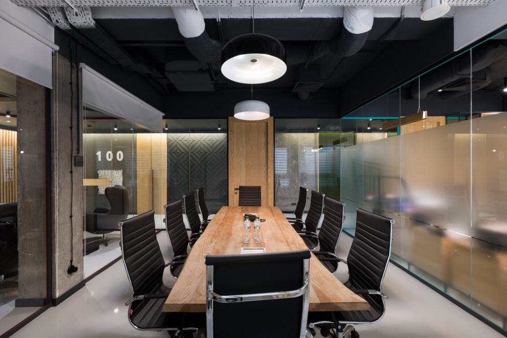 ОФИС ДЛЯ КОМПАНИИ M DEVELOPMENT