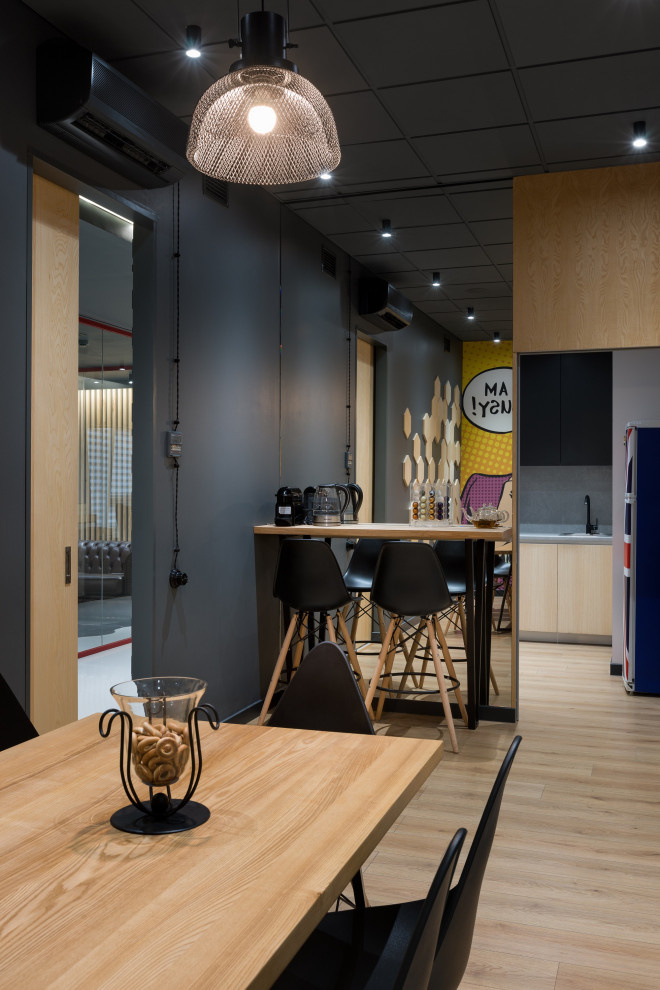 ОФИС ДЛЯ КОМПАНИИ M DEVELOPMENT