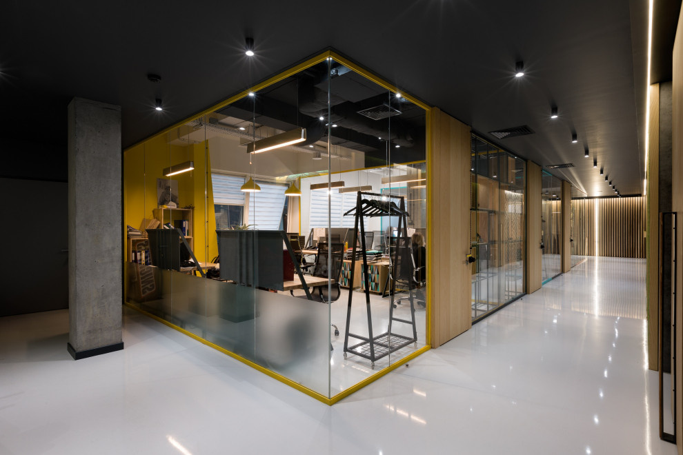 ОФИС ДЛЯ КОМПАНИИ M DEVELOPMENT