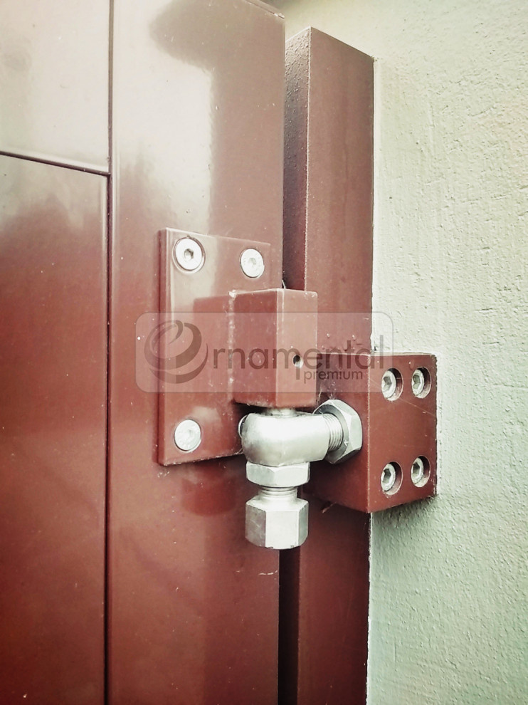 Ограждения по улице Каштановая аллея