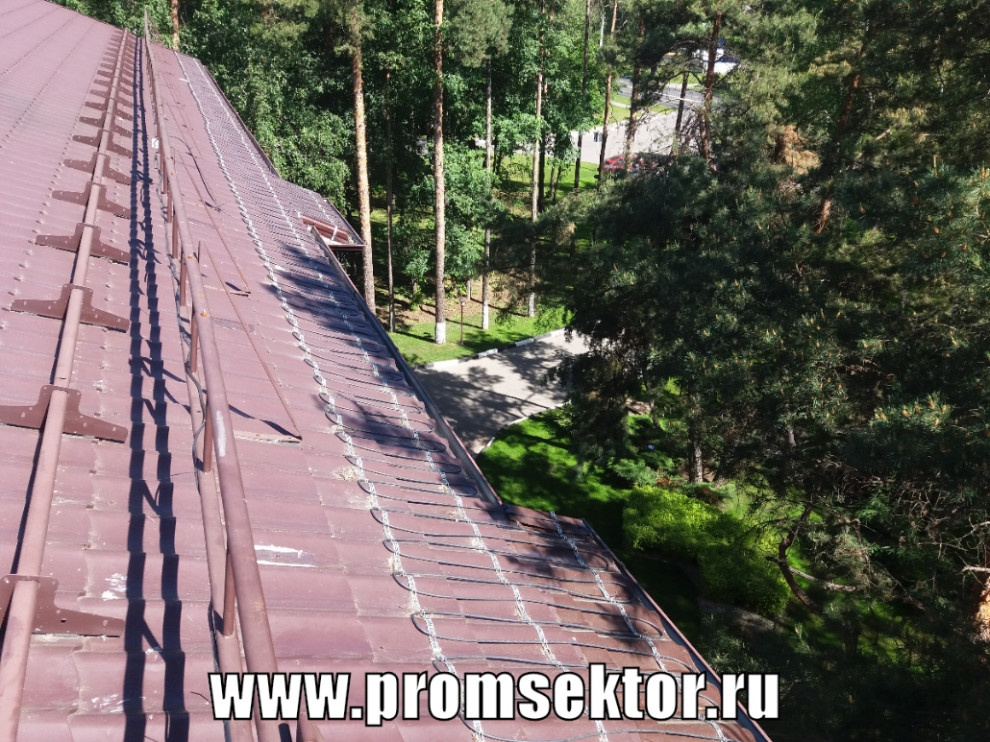 Антиобледенение кровли и водостоков