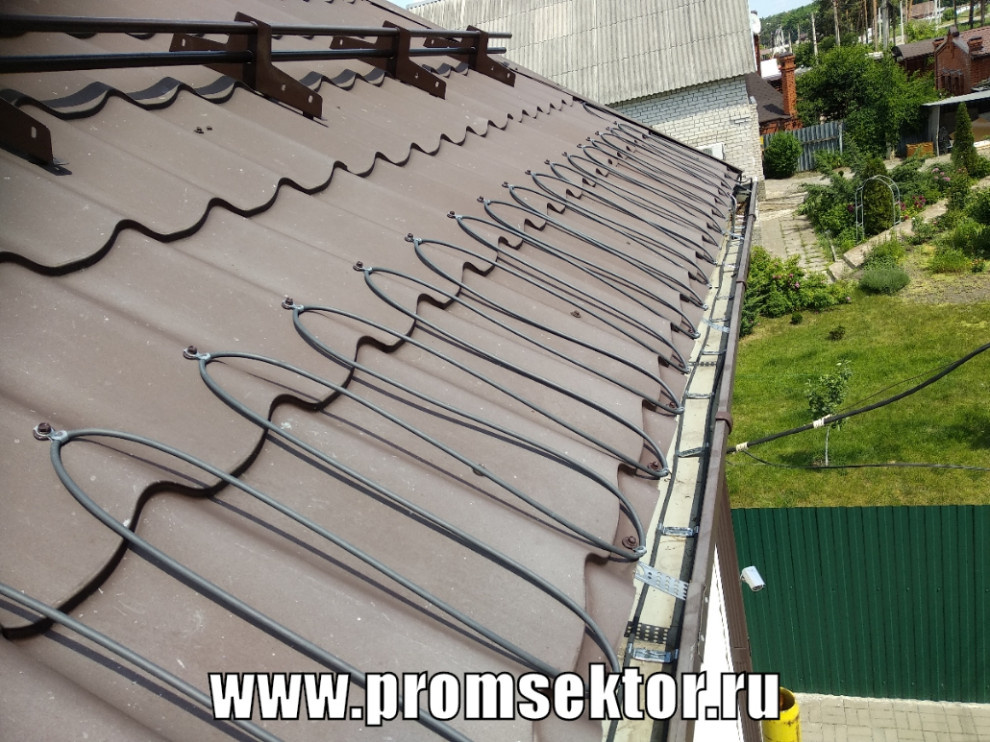 Антиобледенение кровли и водостоков