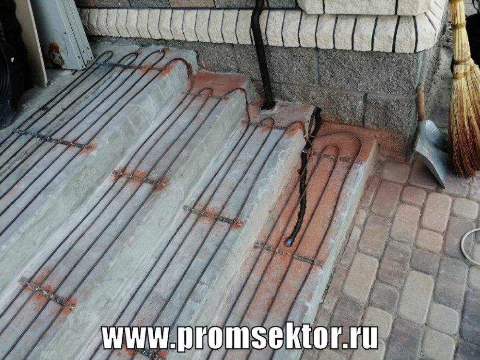 Системы снеготаяния для ступеней и площадок