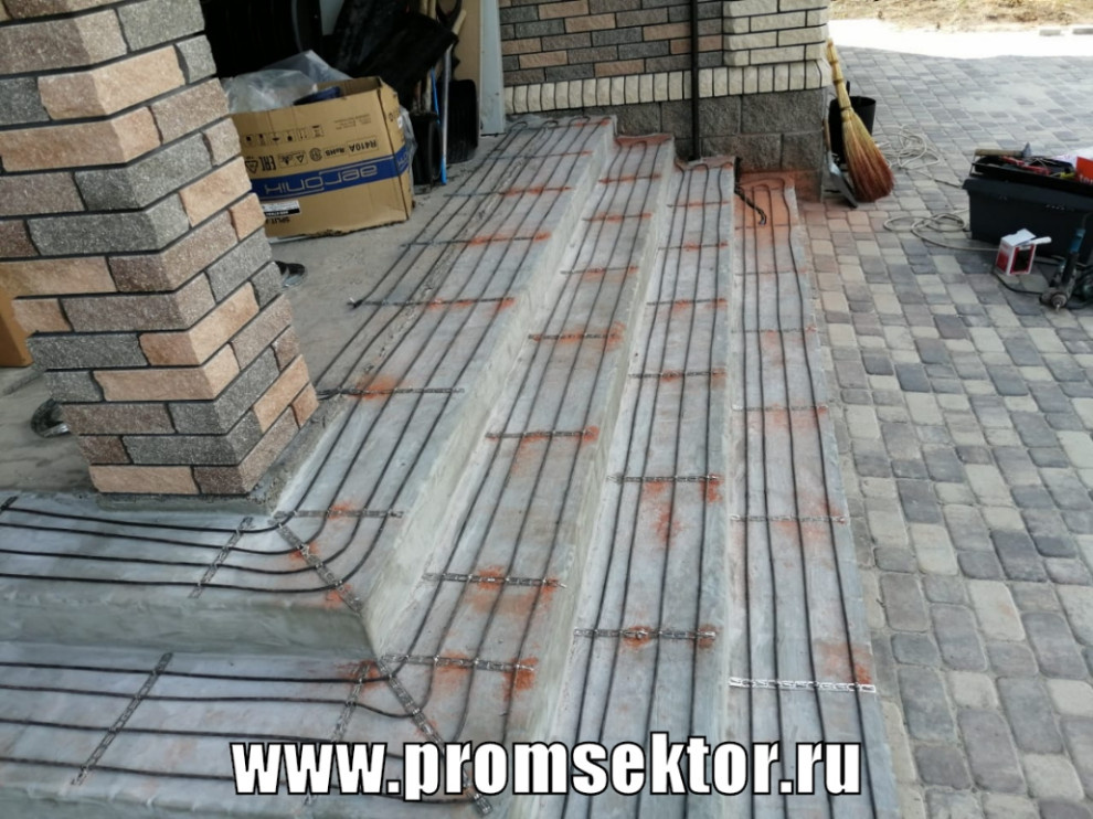 Системы снеготаяния для ступеней и площадок